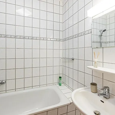 Apartment Stadtgut Moelkau & *
